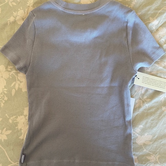 TNA Ribbed Cropped T-Shirt - Picture 4 of 5